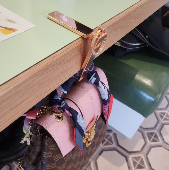 Hand Sanitizer and Multi function phone/purse holder gift set - Picture 11 of 16